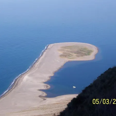 فندق مبيت وإفطار Sciarammola باتي