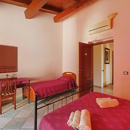 Oda ve Kahvaltı Sciarammola